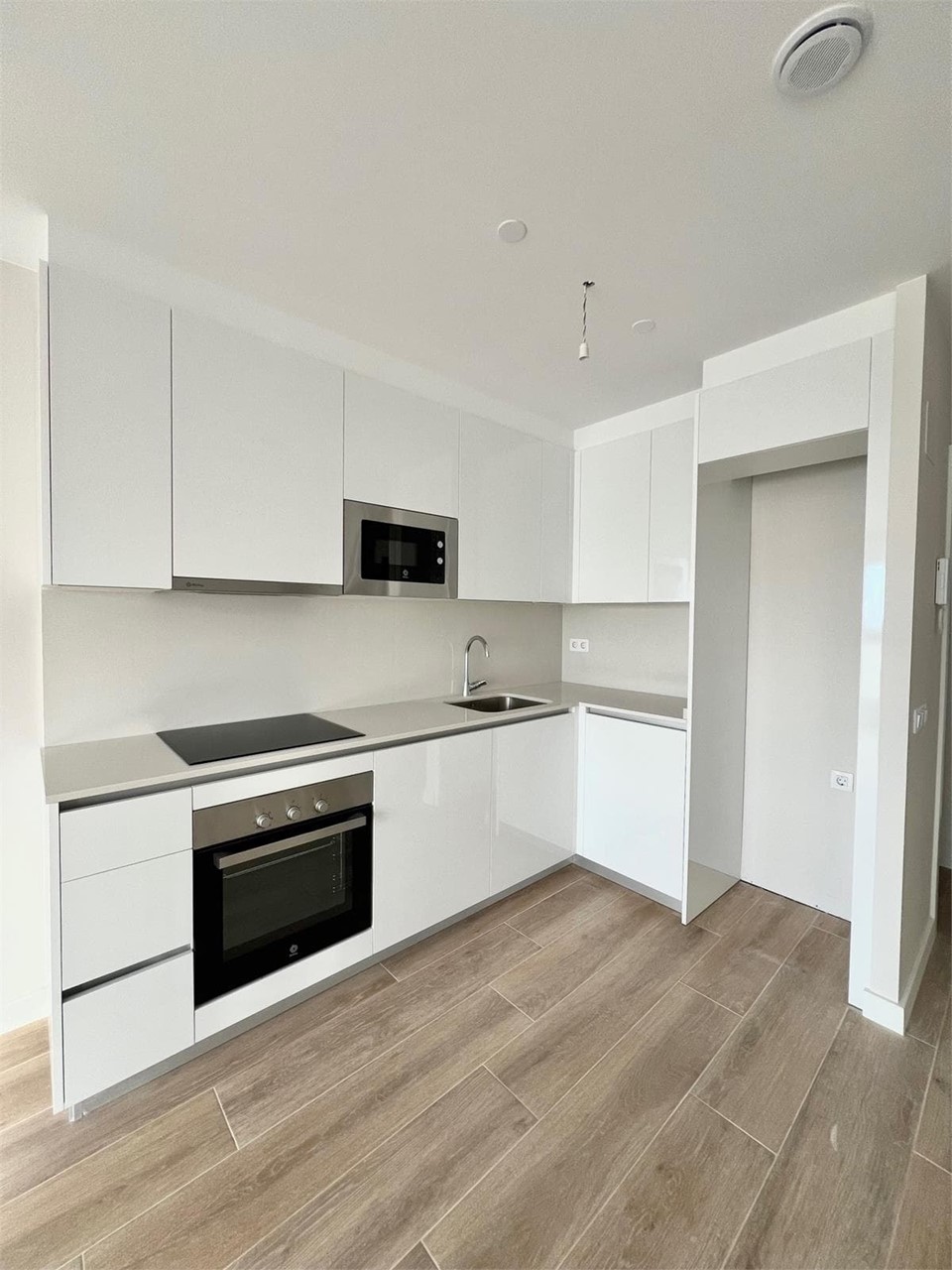 Foto 8 APARTAMENTO EN ALQUILER C/ INES DE BEN, EIRIS-A CORUÑA