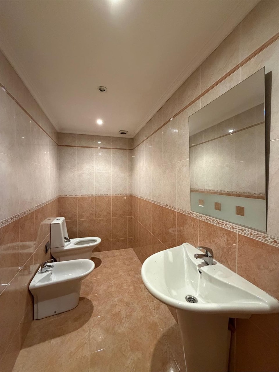 Foto 12 LOCAL EN ALQUILER EN MARQUES DE AMBOAGE, A CORUÑA