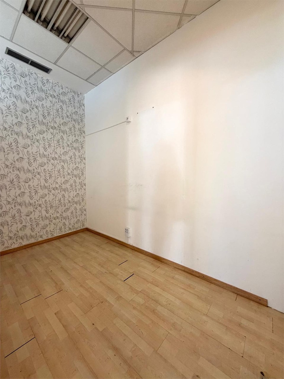 Foto 1 LOCAL EN ALQUILER EN MARQUES DE AMBOAGE, A CORUÑA