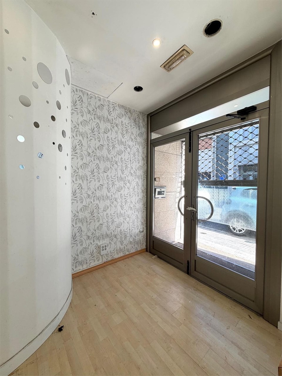 Foto 3 LOCAL EN ALQUILER EN MARQUES DE AMBOAGE, A CORUÑA