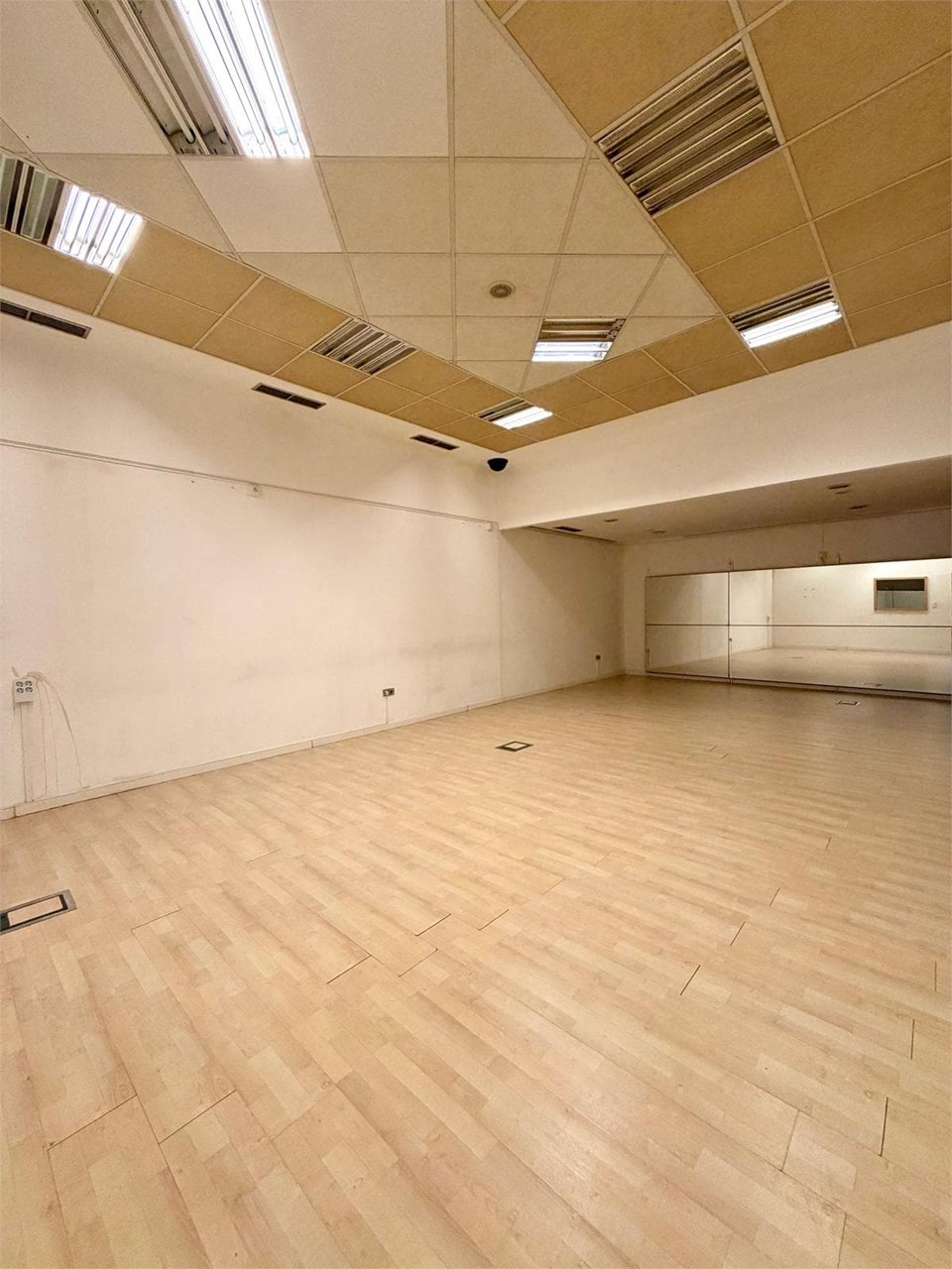 Foto 7 LOCAL EN ALQUILER EN MARQUES DE AMBOAGE, A CORUÑA