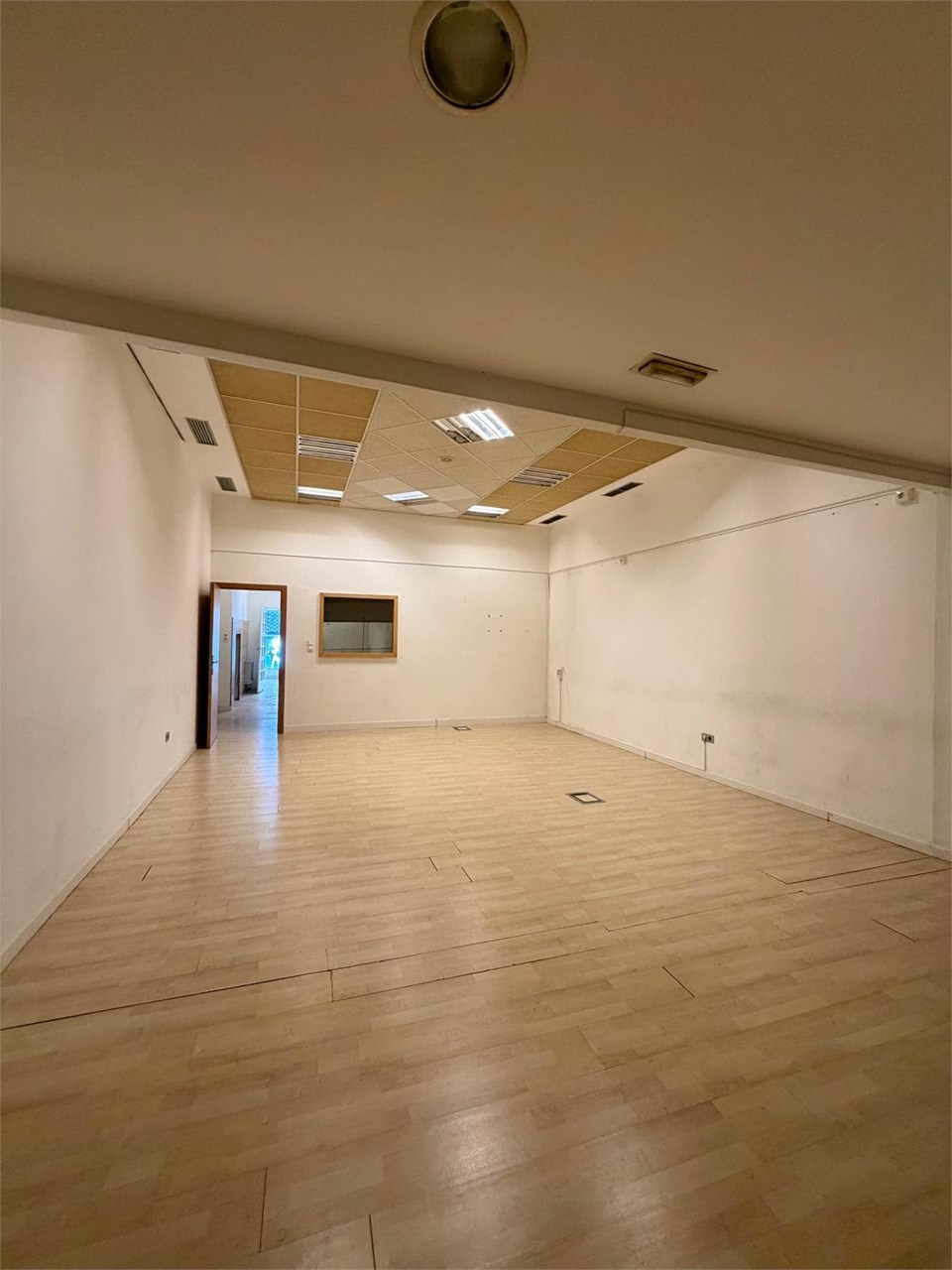 Foto 9 LOCAL EN ALQUILER EN MARQUES DE AMBOAGE, A CORUÑA