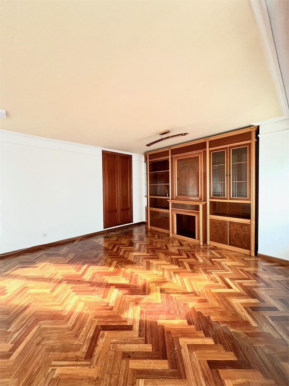 Foto 4 PISO EN ALQUILER EN LUCIANO YORDI DE  CARRICARTE, MATOGRANDE-A CORUÑA