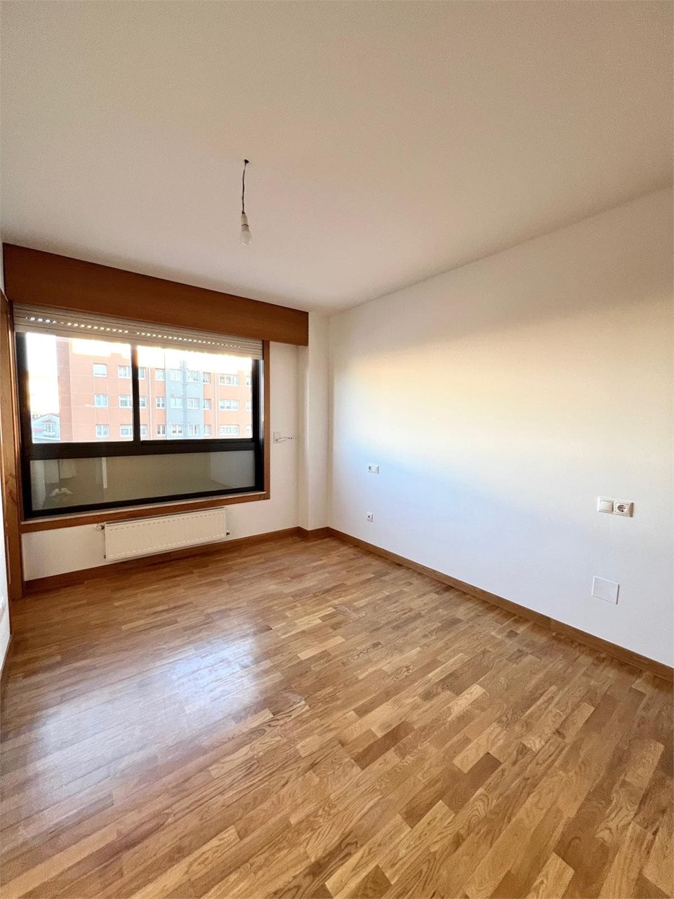 Foto 12 PISO EN ALQUILER EN PABLO PICASSO, EL BURGO-CULLEREDO