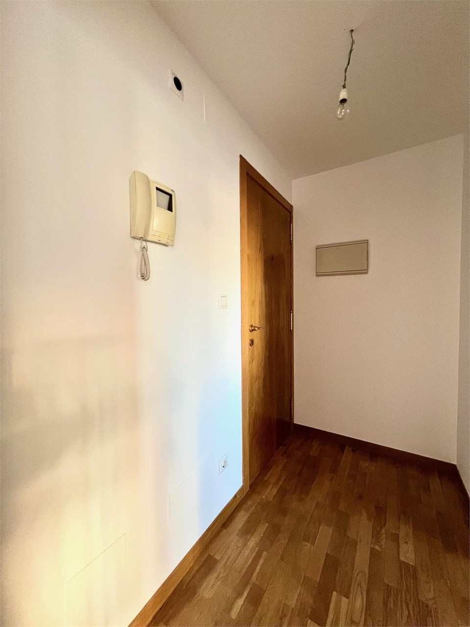Foto 4 PISO EN ALQUILER EN PABLO PICASSO, EL BURGO-CULLEREDO
