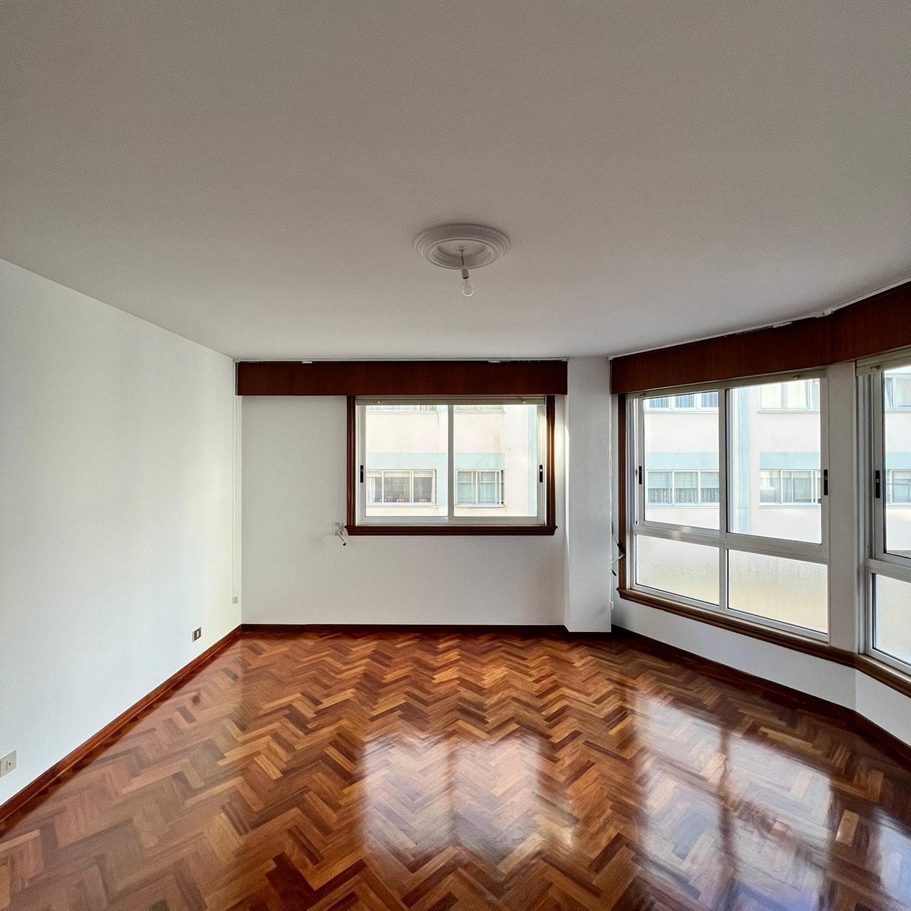 Foto 1 Piso En Av. Peruleiro, 51 - Riazor - Los Rosales