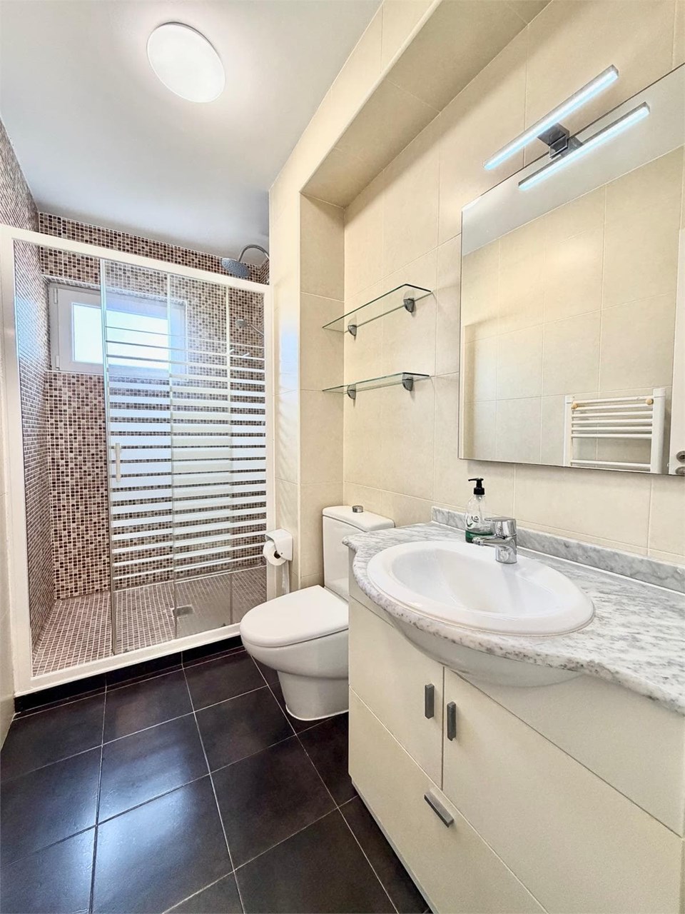 Foto 10 Piso en Avenida de Glasgow, zona Elviña