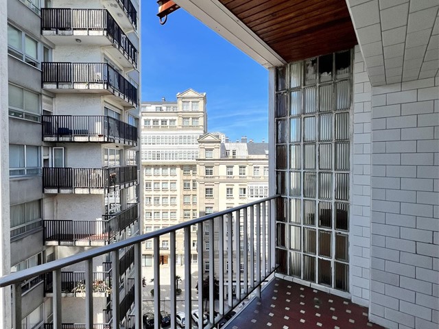 Piso en Avenida Finisterre, esquina con Calle Médico Rodriguez, ubicado en el centro de A Coruña