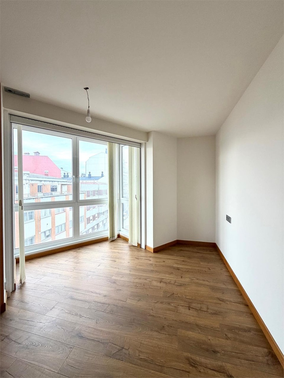 Foto 10 Piso en Calle Cantábrico, ubicado en Montealto